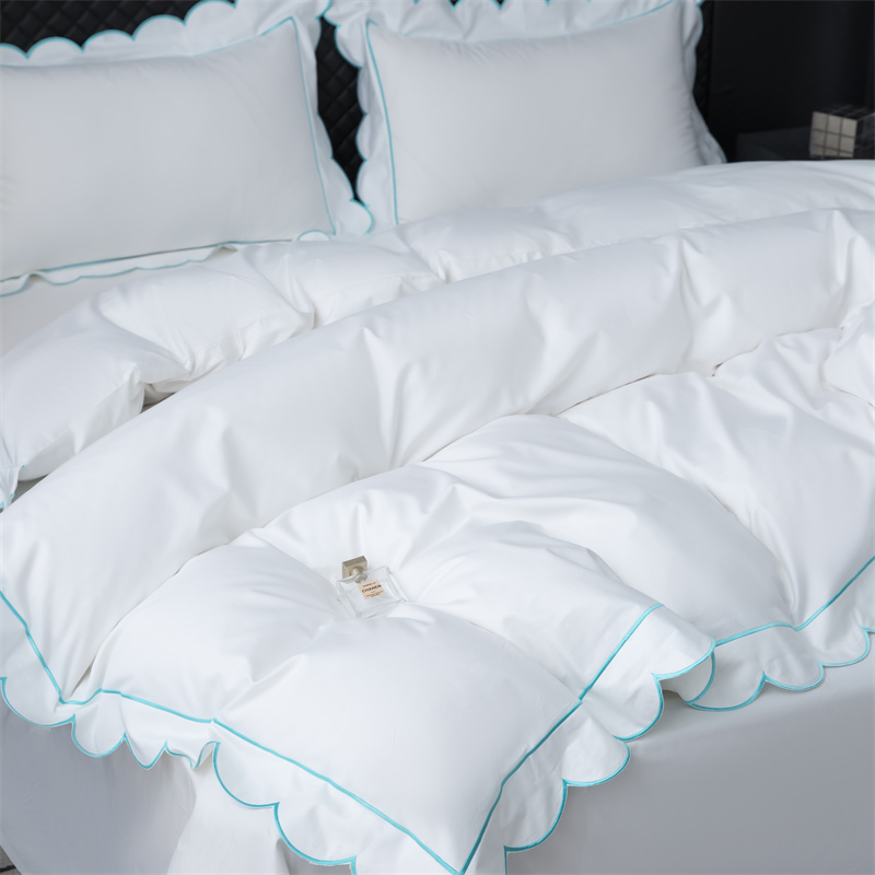 Novi set posteljine od pamučnog satena s vezom 400TC Novi set posteljine od pamučnog satena s vezom 400TC