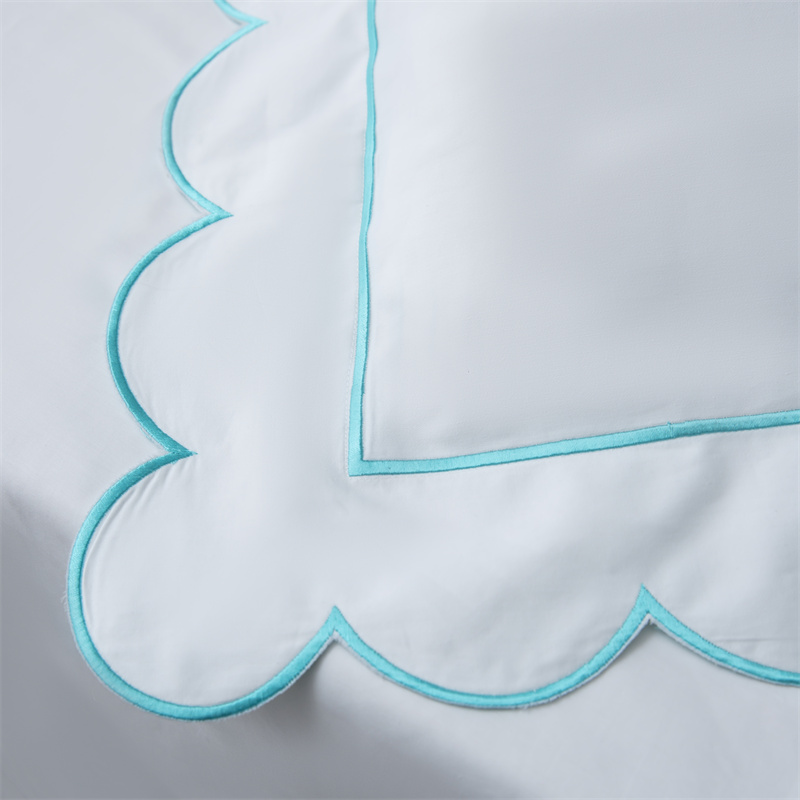 Novi set posteljine od pamučnog satena s vezom 400TC Novi set posteljine od pamučnog satena s vezom 400TC