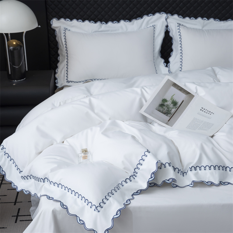 Izuzetan set posteljine od pamučnog satena 350TC dizajna s vezom Izuzetan set posteljine od pamučnog satena 350TC dizajna s vezom