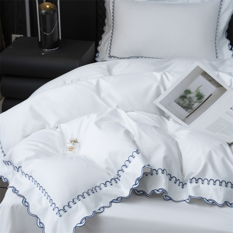 Izuzetan set posteljine od pamučnog satena 350TC dizajna s vezom Izuzetan set posteljine od pamučnog satena 350TC dizajna s vezom