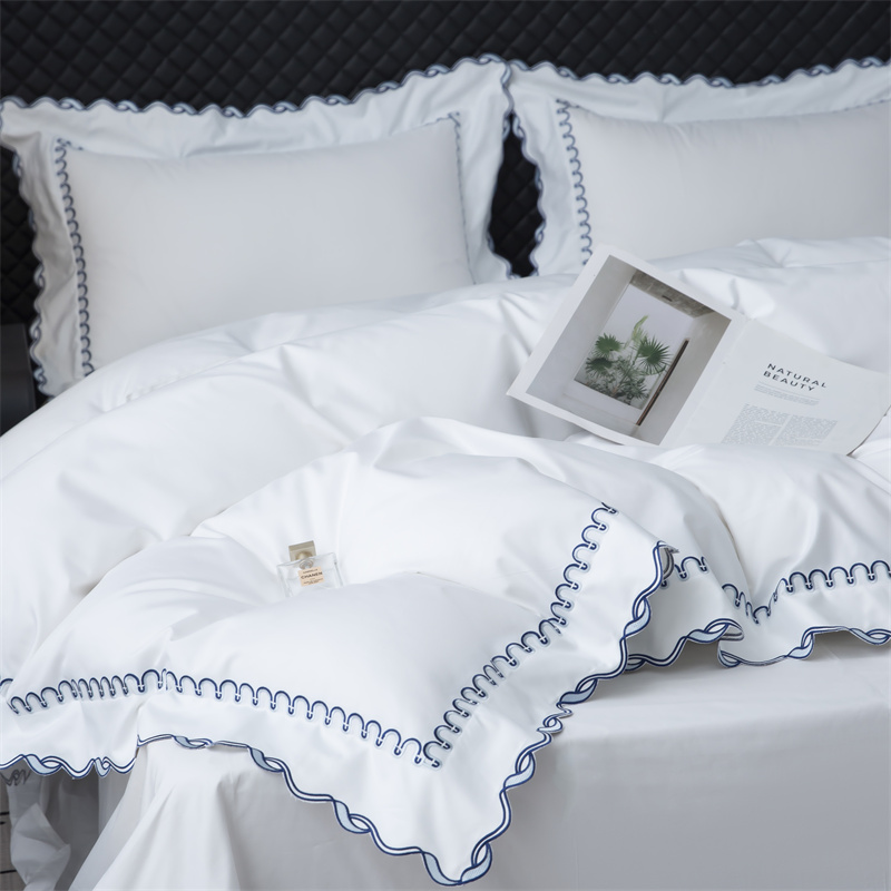 Izuzetan set posteljine od pamučnog satena 350TC dizajna s vezom Izuzetan set posteljine od pamučnog satena 350TC dizajna s vezom