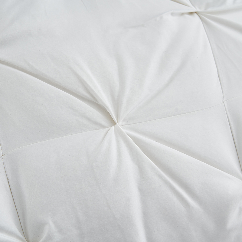 Jastuk Twisted Technology s punjenjem od guščjeg paperja Jastuk Twisted Technology s punjenjem od guščjeg paperja